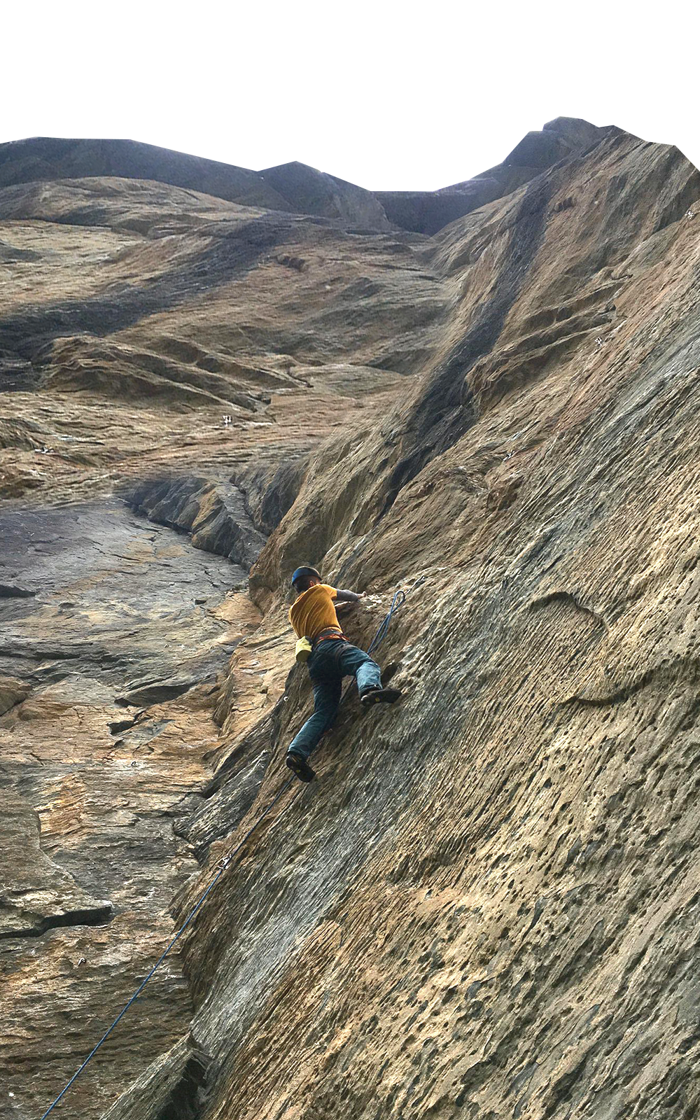 grimpeur en valais faisant de l'escalade sportive lors d'un cours d'escalade